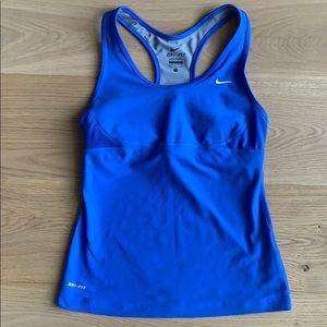 Women’s Nike athletic top